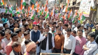 Photo of कृषि कानून व डीजल पेट्रोल के बढ़ते दामों को लेकर कांग्रेस आंदोलन