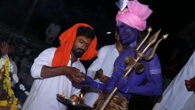 Photo of ढोल नगाड़ों के साथ माता पार्वती को ब्याने पहुंचे बाबा विश्वनाथ