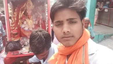 Photo of माता यशवंतरी देवी को धूमधाम से प्रस्थान हुयी जमुनिया खासपुर से पदयात्रा झंडी।  खासपुर से माता का यज्ञ करवा कर बड़े ही धूमधाम से माता यशवंतरी देवी पीलीभीत को रवाना हुई पदयात्रा झंडी।