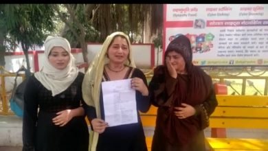 Photo of  जिला अलीगढ़ लाल मस्जिद का रहने वाला एक व्यक्ति जिसने अपनी तीन बेटियों की शादी एक ही घर में