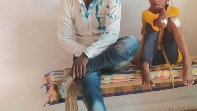 Photo of बाइक स्लिप होने से छोटी बच्ची सहित तीन घायल