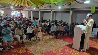 Photo of लोग जिम्मेदारी निभाए तो नहीं लगेगा शहर में लॉकडाउन कोरोना महामारी से बचाव के उपायों को लेकर रायशुमारी लिए  के विधायक ने बुलाई बैठक:
