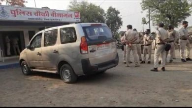 Photo of चाचौड़ा थाना क्षेत्र के बीनागंज चौकी में पुलिस अभिरक्षा में एक स्थाई बारन्टी ने फांसी लगाकर आत्महत्या कर ली, जिसमें उसकी मौके पर ही मौत हो गई,