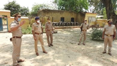 Photo of पुलिस अधीक्षक पीलीभीत किरीट सिंह राठौर द्वारा थाना सेहरामऊ उत्तरी, पूरनपुर, गजरौला एवं चौकी गड़वाखेड़ा का किया गया आकस्मिक निरीक्षण।