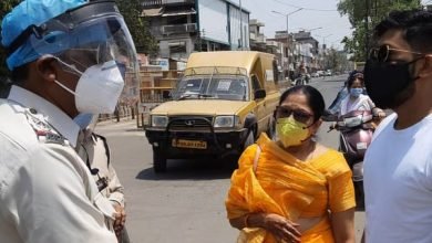 Photo of पुलिस की कार्यवाही:रतलाम में कोरोना कर्फ्यू तोड़ने वालों पर पुलिस हुई सख्त,100 से अधिक लोगों को भेजा ओपन जेल