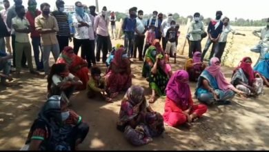 Photo of दाह संस्कार का विरोध  – स्थानीय रंगाई पुल के भोर घाट की बस्ती के रहवासियों ने लगाया जाम