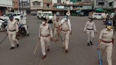 Photo of अशोकनगर।कोरोना कफ्र्यू के बीच पुलिस ने लिया ऐक्शन  बेवजह घर से बाहर निकले लोगो को दी समझाईश लगबाई ऊठक बैठक