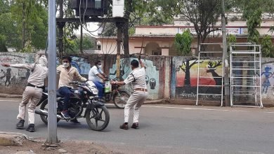 Photo of अशोकनगर।पुलिस ने  फिर निकाला फ्लैग  मार्च दिखाई सख्ती   सायरन बजाती निकली गाडियां