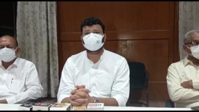 Photo of इंदौर चार पैकेट खाने के ले कर चले जाते हैं झूठी आत्मदाह की धमकी देते है विधायक संजय शुक्ला -भाजपा नगर अध्यक्ष