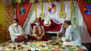 Photo of अशोकनगर शादियों पर संक्रमण का असर : शादियों मे घटी मेहमानों की संख्या गाजेबाजे व आतिशबाजी के बीना सन्नाटे मे हो रही शादियां