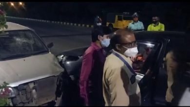 Photo of इंदौर mr10 पर दो कार आमने-सामने भिड़ी,3 घायल  डायल 100 मौके पर पहुची, घायलों को अस्पताल भेजा  कोरोना कर्फ्यू में हुआ सड़क हादसा, जांच जारी