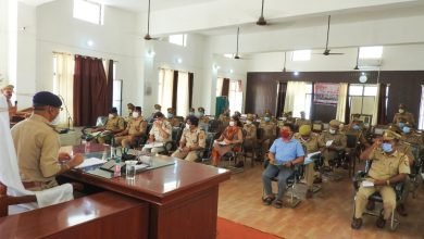 Photo of पीलीभीत: पुलिस अधीक्षक ने समस्त क्षेत्राधिकारीगण/थाना प्रभारियों के साथ अपराध समीक्षा गोष्ठी की।