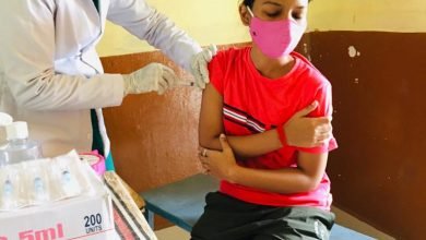 Photo of युवा वैक्सीन लगवाने के बाद दिखे उत्साहित बोले करोना से लड़ने के लिए बैक्सीनेशन जरूरी