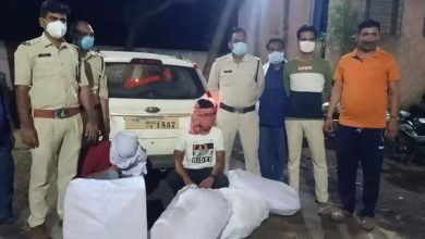 Photo of मालथौन। अवैध शराब सहित दो आरोपियों को पुलिस ने किया गिरफ्तार।