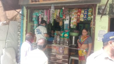 Photo of अशोकनगर। चोरी छिपे सामान बेच रहे दुकानदार पर कार्रवाई, दुकान को किया सील।
