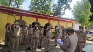 Photo of पीलीभीत।लॉक डाउन का सही तरीके से पालन हो रहा है या नहीं यह जानने पहुंचे जिलाधिकारी और एसपी