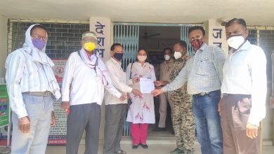 Photo of बीना। मुख्यमंत्री शिवराज सिंह पर एफ आई आर के लिए सौंपा ज्ञापन