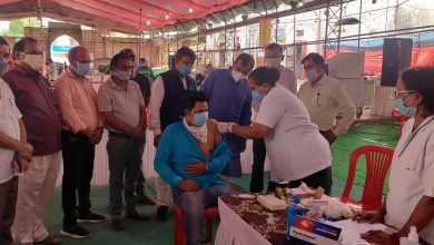 Photo of झाबुआ – टीकाकरण कराने बड़ी संख्या में उमड़ा जनमानस ,एक दिन में 410 लोगो का हुवा टीकाकरण,,,,6 जून को जारी रहेगा अभियान