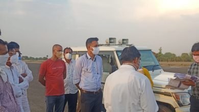 Photo of जावरा-8 लेन मार्ग के अंडर ब्रिज के नीचे,लोगो के लिए सुविधा की जगह दुविधा बनने लगे हैं,