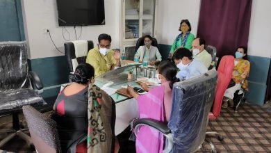 Photo of देवरी कलां (सागर)। सामुदायिक स्वास्थ्य केंद्र देवरी में पूर्व मंत्री एवं विधायक हर्ष यादव की अध्यक्षता में हुई रोगी कल्याण समिति की बैठक संपन्न।