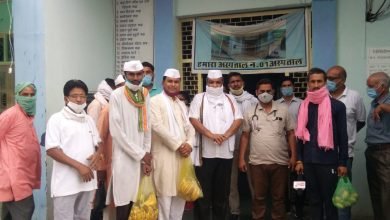 Photo of भिण्डlसंगोष्ठी का आयोजन कर मेहगांव अस्पताल में कांग्रेसियों ने बांटे फल
