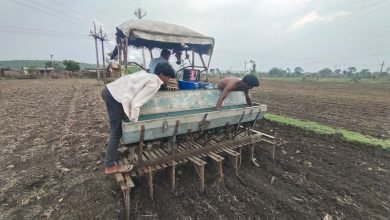 Photo of कन्नोद (देवास)| किसानों को नहीं हो पा रहा बीज उपलब्ध |प्रदेश सरकार किसानों की आय दोगुनी करने के लाख दावे करें लेकिन जमीनी स्तर पर स्थिति कुछ और ही है।