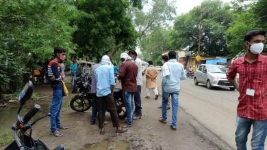 Photo of गाडरवारा नगर पालिका कर्मियों ने माक्स ना लगाने वालो के काटे चालन