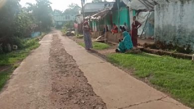 Photo of अमरकंटक।ठेकेदार की अनदेखी खोद डाली सड़क, नही कराया मरम्मत ग्रामीण जन परेशान बीरू तंबोली  नगर परिषद अधिकारी ठेकेदार के आगे नतमस्तक नहीं हुई कोई कार्यवाही|