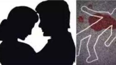 Photo of रतलाम । पत्नी के प्रेमी की चाकू मारकर हत्या, आरोपी पति भी घायल।