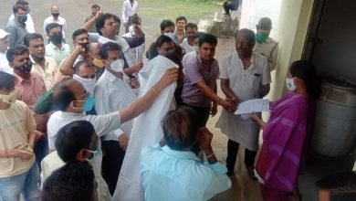 Photo of मांग पूरी नहीं होने पर नव गठित संयुक्त मोर्चा के तत्वधान में सामूहिक अवकाश लिया