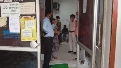 Photo of  टीकमगढ़-खबर का हुआ असर एसडीएम सौरभ मिश्रा ने अरिहंत सोनोग्राफी सेंटर का किया निरीक्षण|